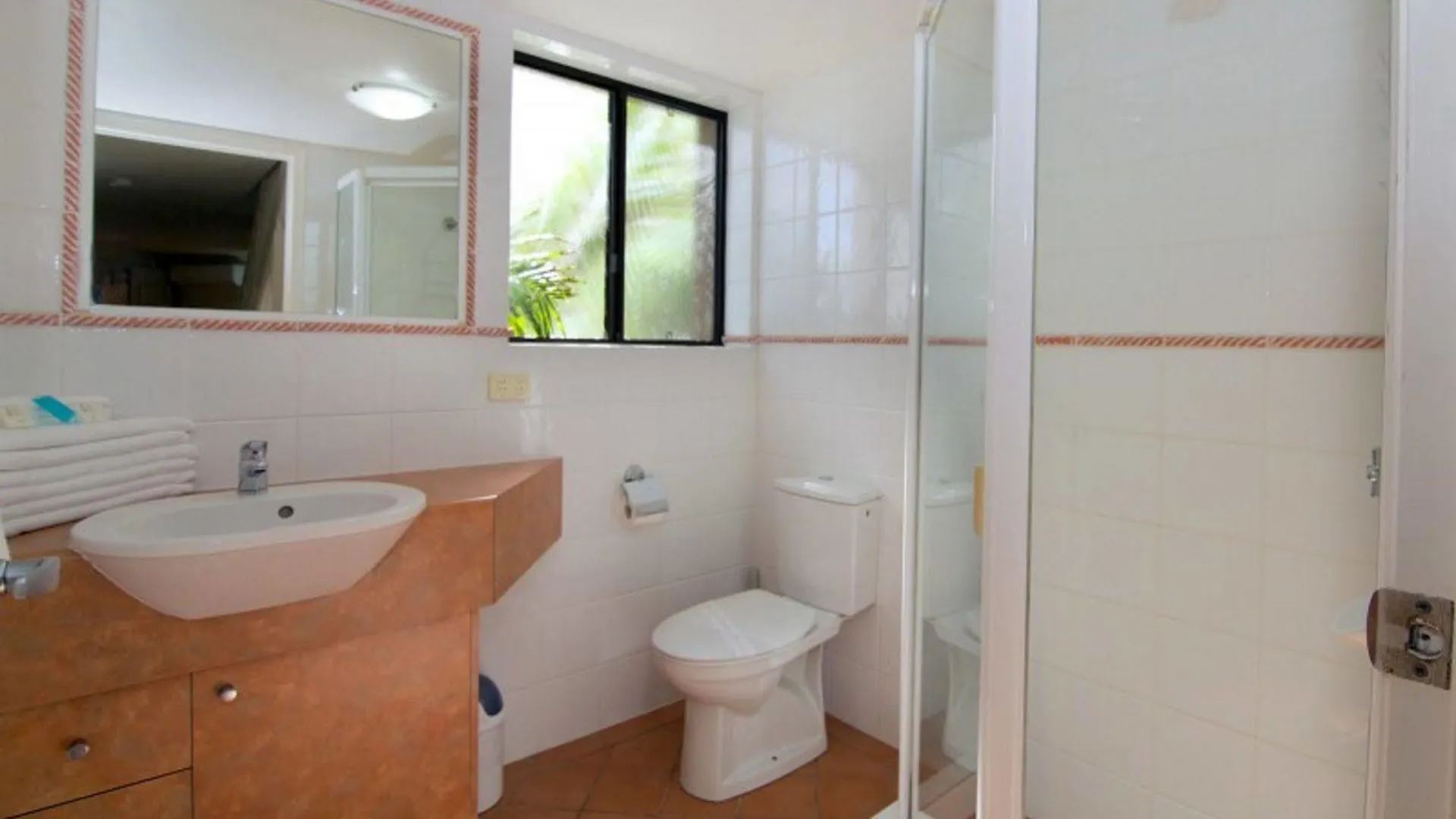 Aparthotel Burleigh On The Beach Gold Coast