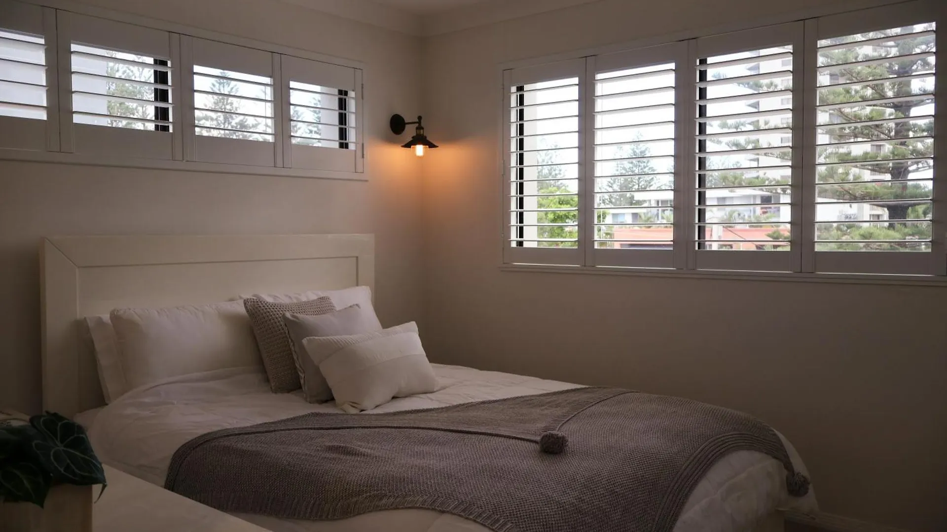 Aparthotel Burleigh On The Beach Gold Coast